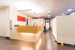Klinikum_Ingolstadt_op_zentrum_016_empfang_aoz