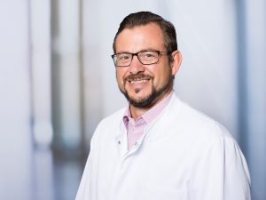 Dr. Steffen Birkmann, Bereichsleitender Oberarzt im Zentrum für psychische