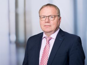 Emil Frey, Pflegedienstleiter am Klinikum Ingolstadt für die Bereiche OP, Intensivstation und Notfallzentrum