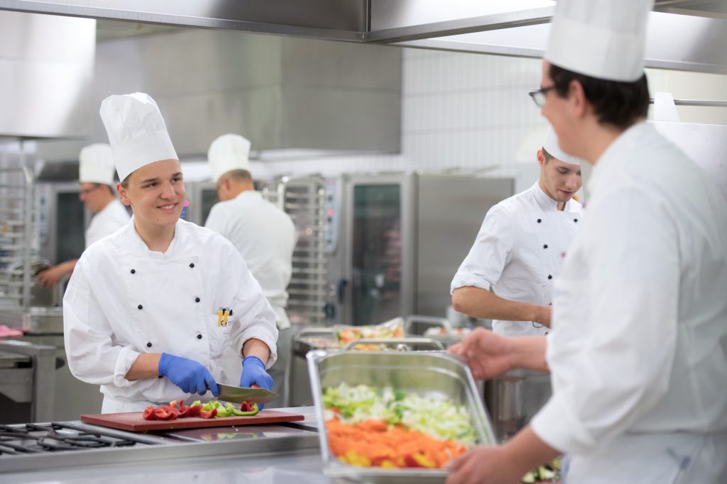 Ausbildung in der Küche des Klinikums Ingolstadt